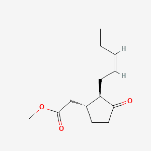Cyclopentaneacetic acid, 3-oxo-2-(2-pentenyl)-, methyl ester, [1R-[1.alpha.,2.beta.(Z)]]- 분자 구조