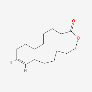 Oxacycloheptadec-10-en-2-one 분자 구조