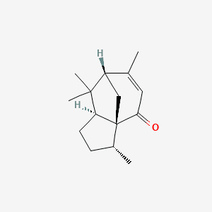 4H-3a,7-Methanoazulen-4-one, 1,2,3,7,8,8a-hexahydro-3,6,8,8-tetramethyl-, [3R-(3.alpha.,3a.beta.,7.beta.,8a.alpha.)]- 분자 구조