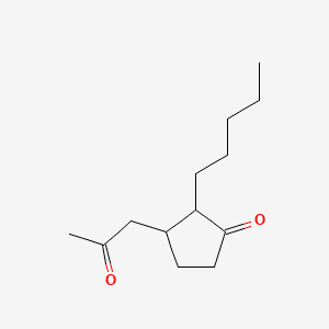 Cyclopentanone, 3-(2-oxopropyl)-2-pentyl- 분자 구조