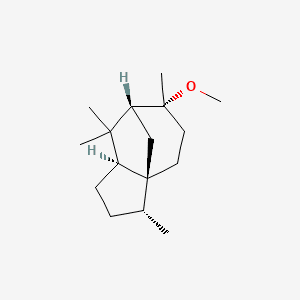 OCTAHYDRO-METHOXY-TETRAMETHYL-METHANOAZULENE 분자 구조