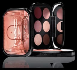 M·A·C Connect In Colour Eye Shadow Palette: Embedded in Burgundy - Multi
