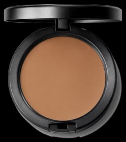 M·A·C Studio Fix Powder Plus Foundation - NC50