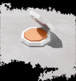 Fenty Demi'glow Light-Diffusing Highlighter — Yum Rum