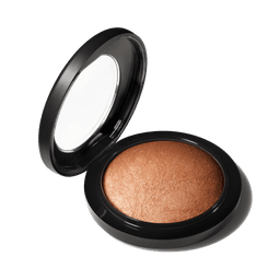 M·A·C Mineralize Skinfinish - Global Glow