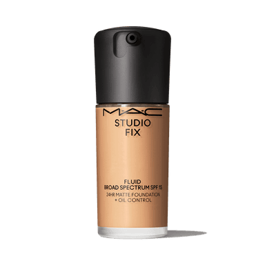 M·A·C Studio Fix Fluid SPF 15 24HR Matte Foundation + Oil Control - NC30