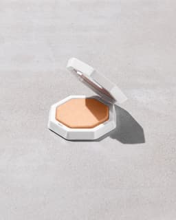 Fenty Demi'glow Light-Diffusing Highlighter — Pretty Purlz