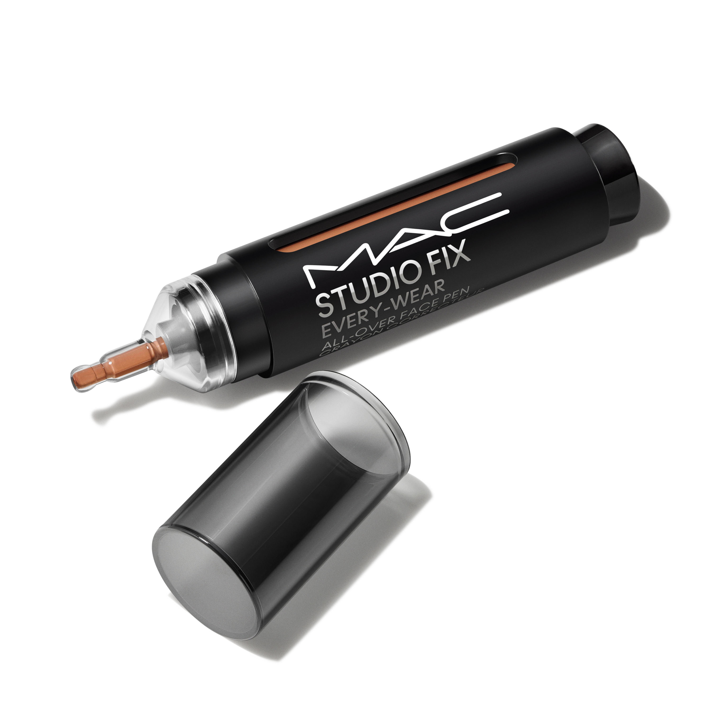 M·A·C Studio Fix Every-Wear All-Over Face Pen - NC45