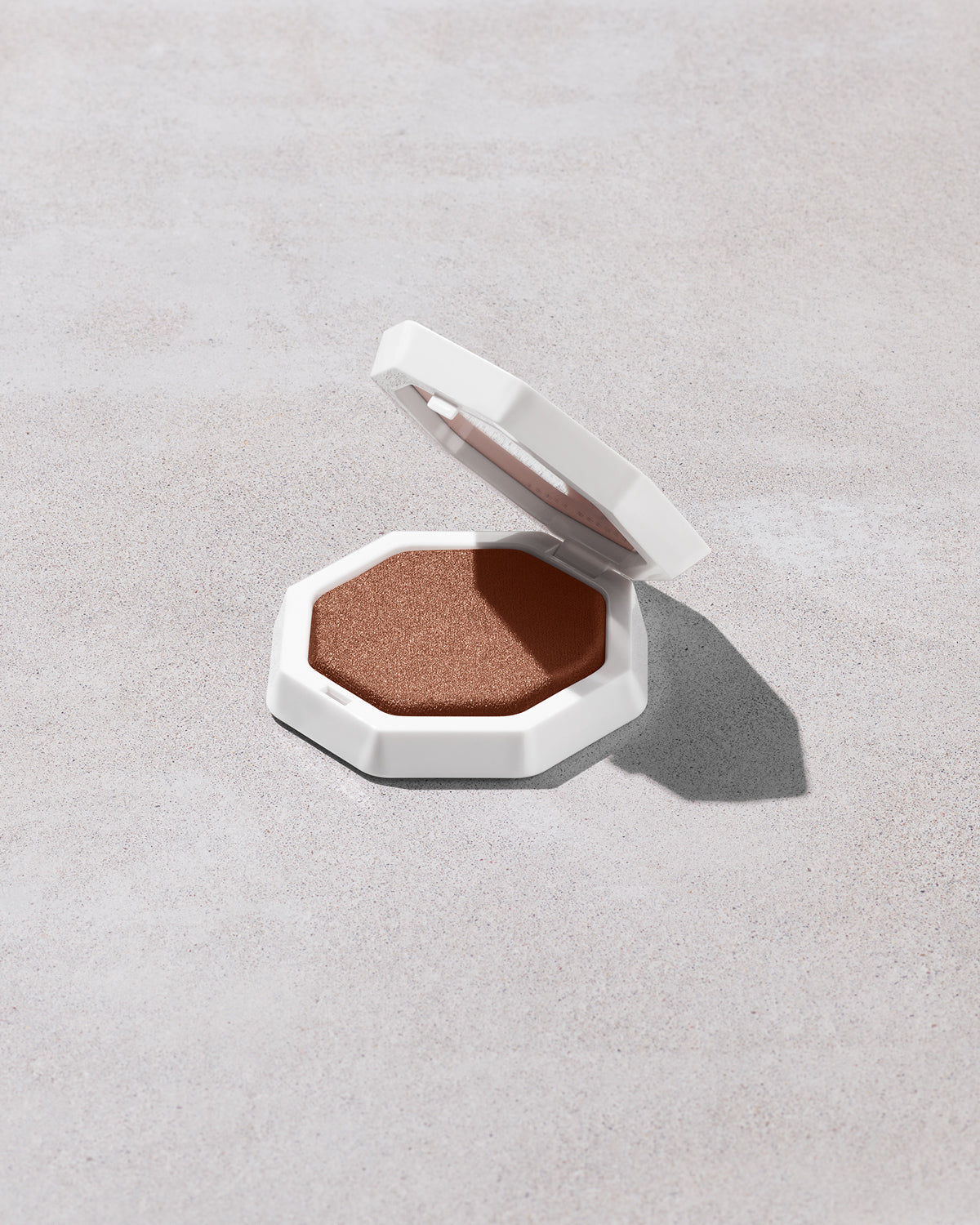 Fenty Demi'glow Light-Diffusing Highlighter — Java Jitt'rs