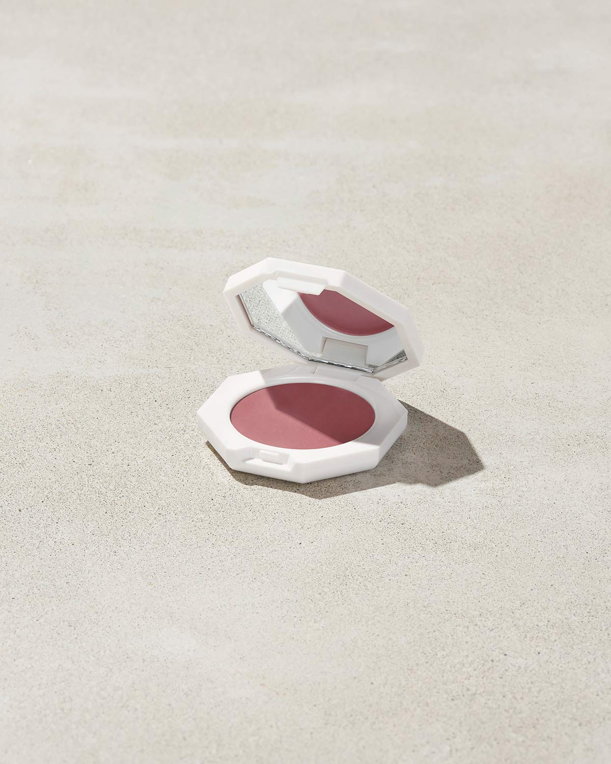 Fenty Cheeks Out Freestyle Cream Blush — Cool Berry