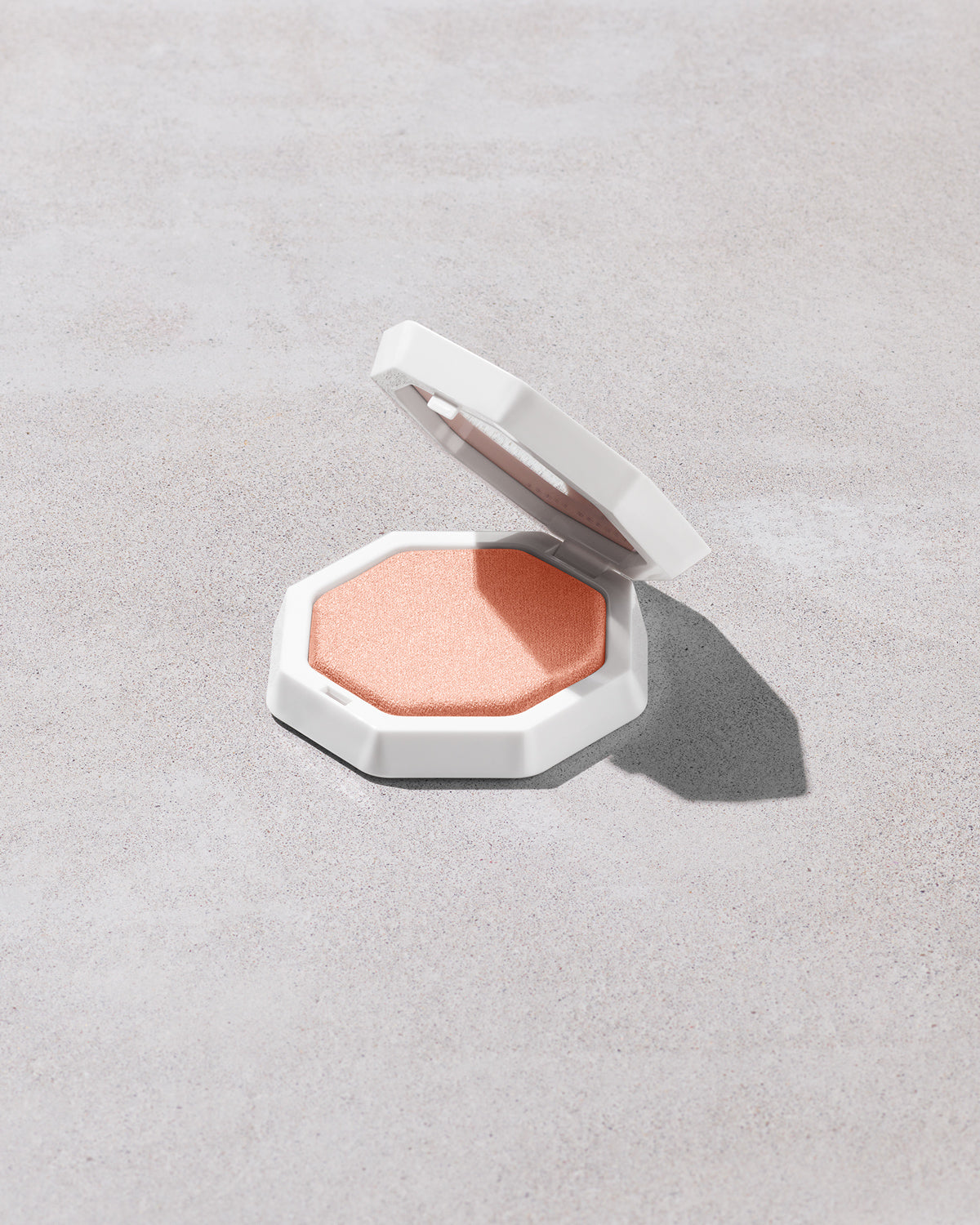 Fenty Demi'glow Light-Diffusing Highlighter — Tutu Much
