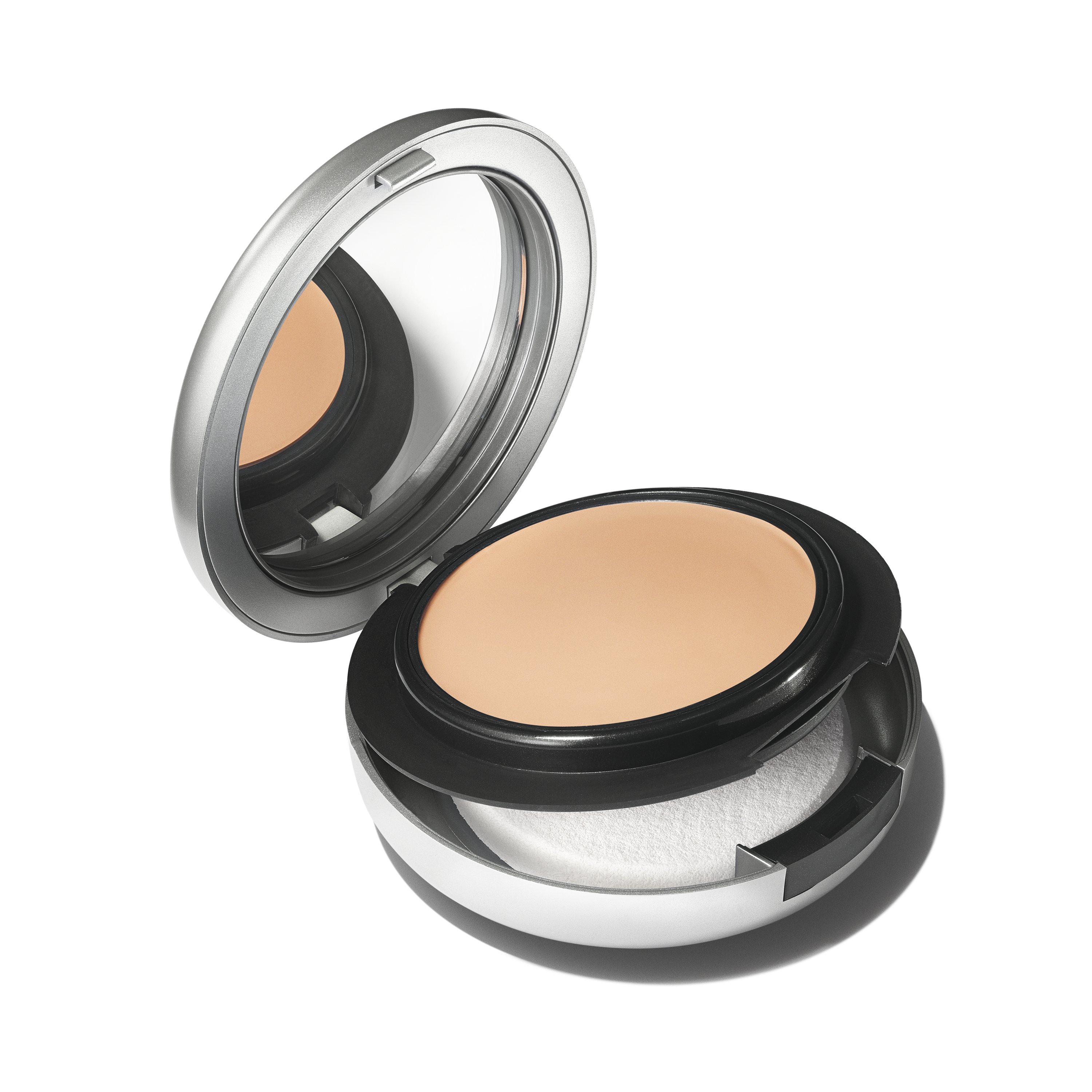 M·A·C Studio Fix Tech Cream-To-Powder Foundation - NW10