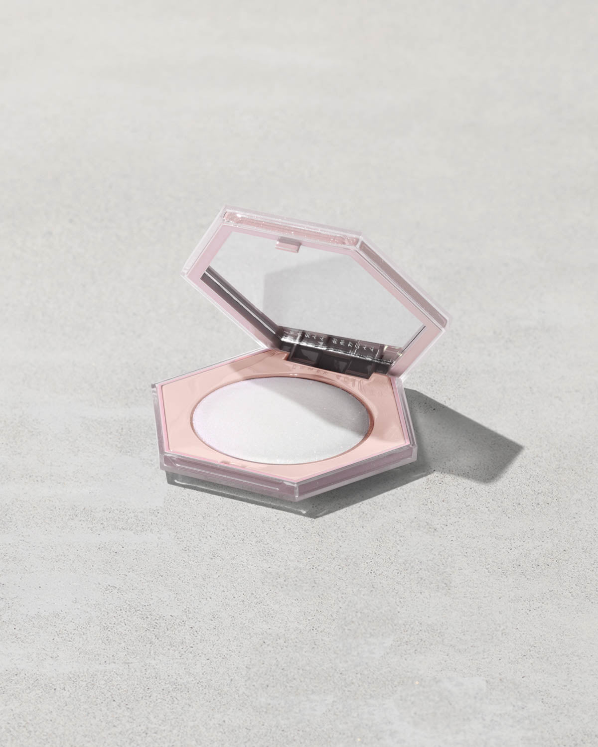 Fenty Diamond Bomb All-Over Diamond Veil — Pink Ice
