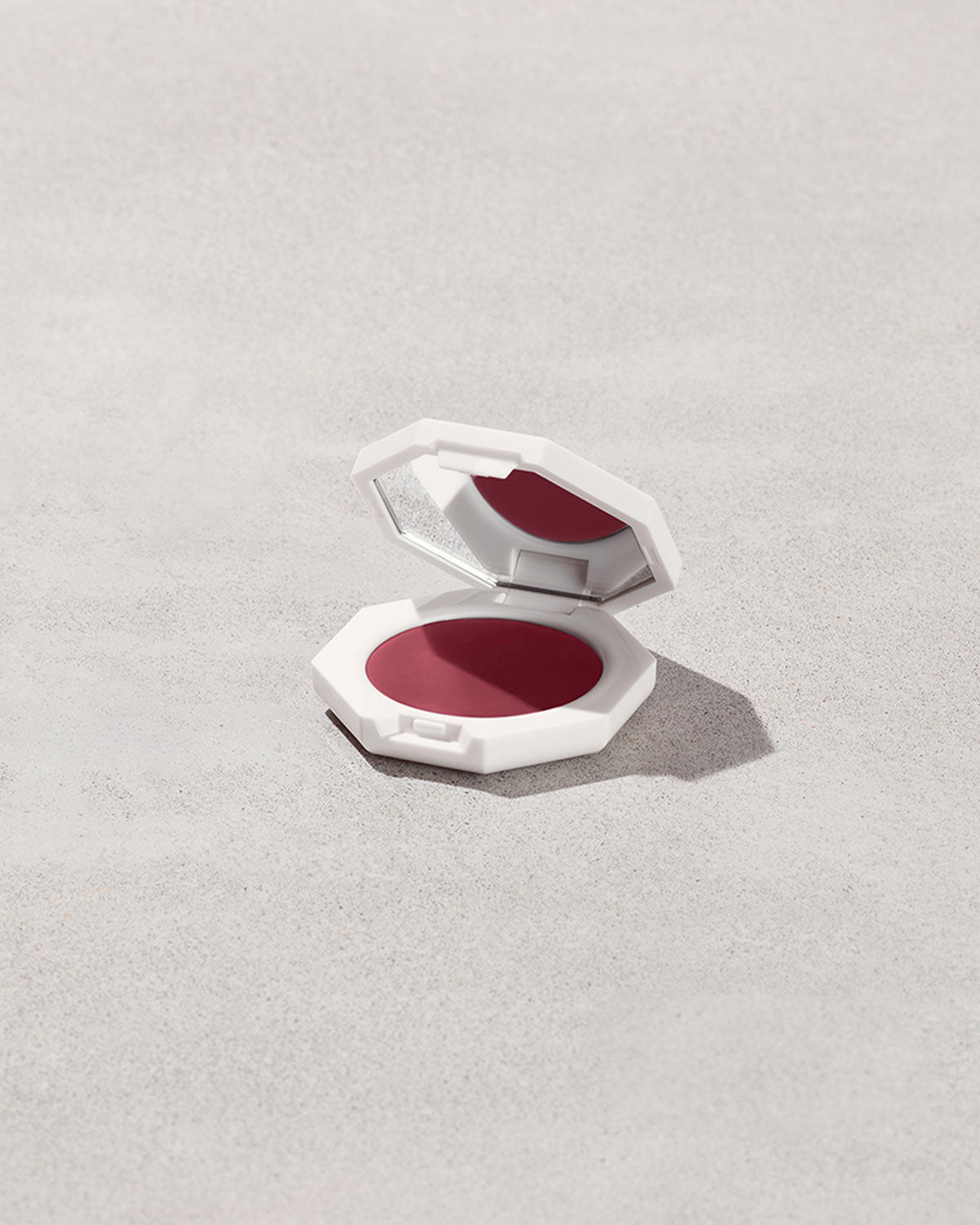 Fenty Cheeks Out Freestyle Cream Blush — Riri